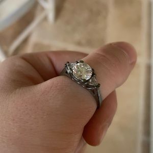 dark silver real diamond ring